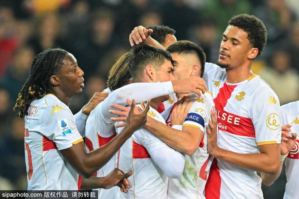 意甲联赛激战：佛罗伦萨迎来首胜，莫伊塞·基恩双响助力！